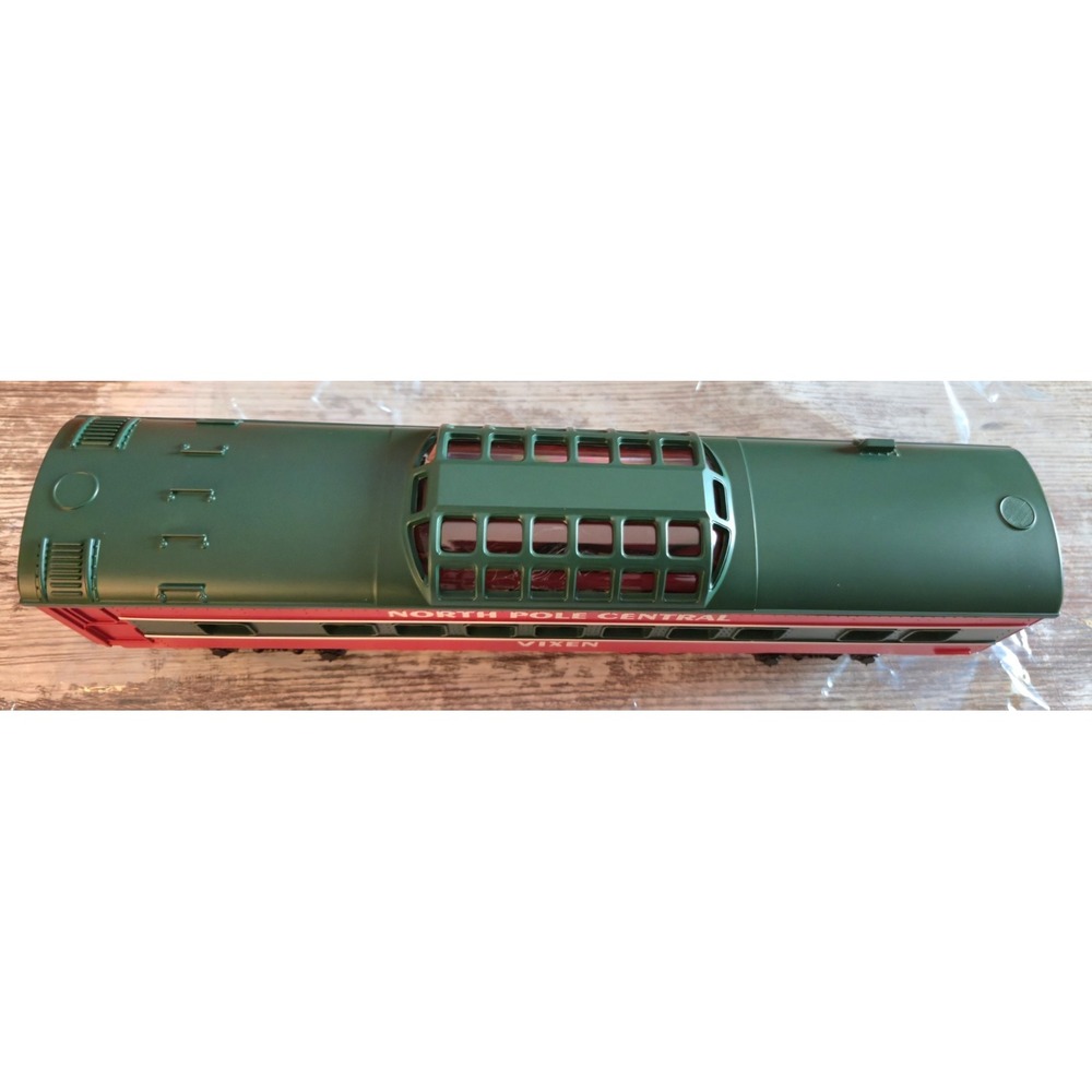 Lionel 6-25196 North Pole Central Vista Dome Vixen Passenger Car O Gauge - NIB - Picture 12 of 16